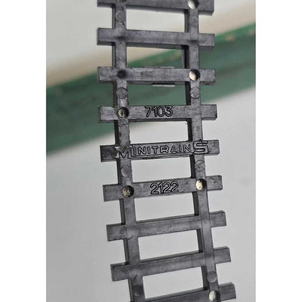 Atlas N Scale Curved Track Lot Flexible Two-Rail DC Analog MPN 2520 2526
